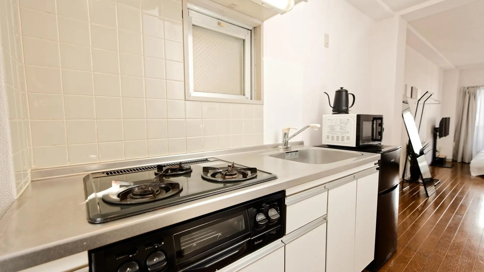 Shinjuku Wind Apartment • Cozy Retreats Токио
